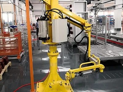 Industrial Robot (Loading/Unloading/Palletizing)